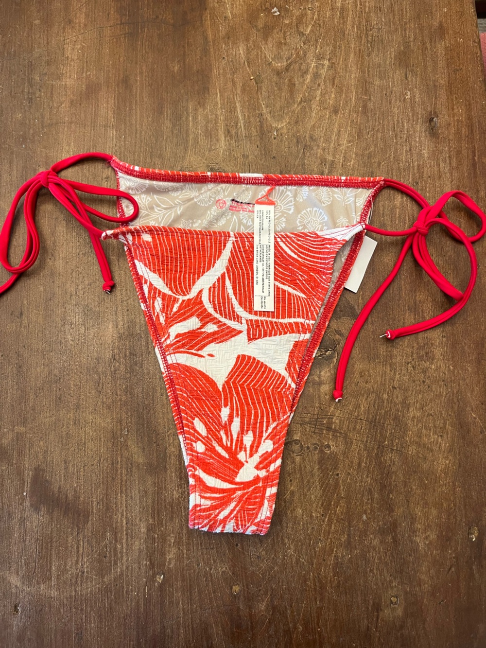 Free People Free-est string bottom Sz XL but really anywhere from a M-XL